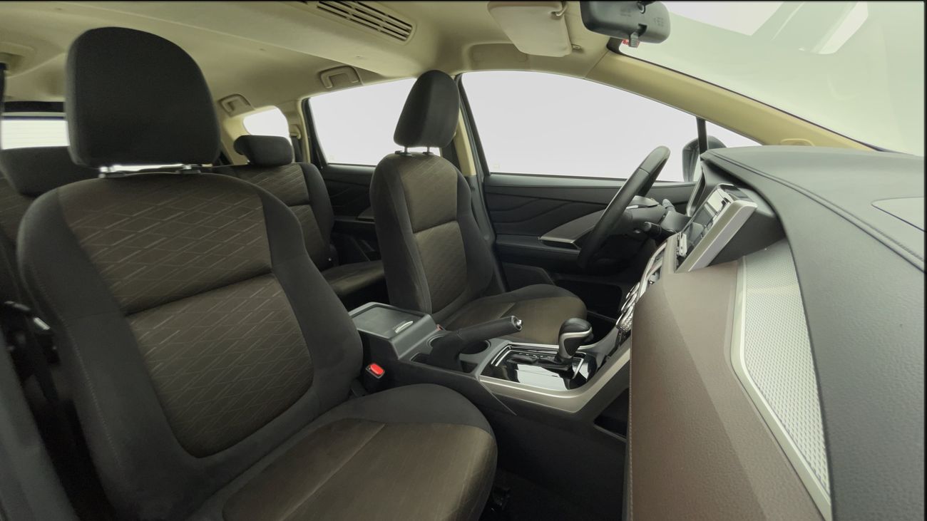 ميتسوبيشي إكسباندر كروس PREMIUM 1.5 | بدون دفعة مقدمة | اختبار القيادة في المنزل