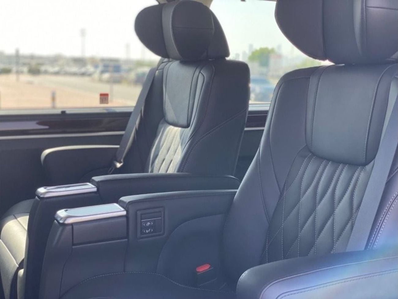 تويوتا جرافينا PREMIUM 3.5 Petrol  / Brand new model 2024