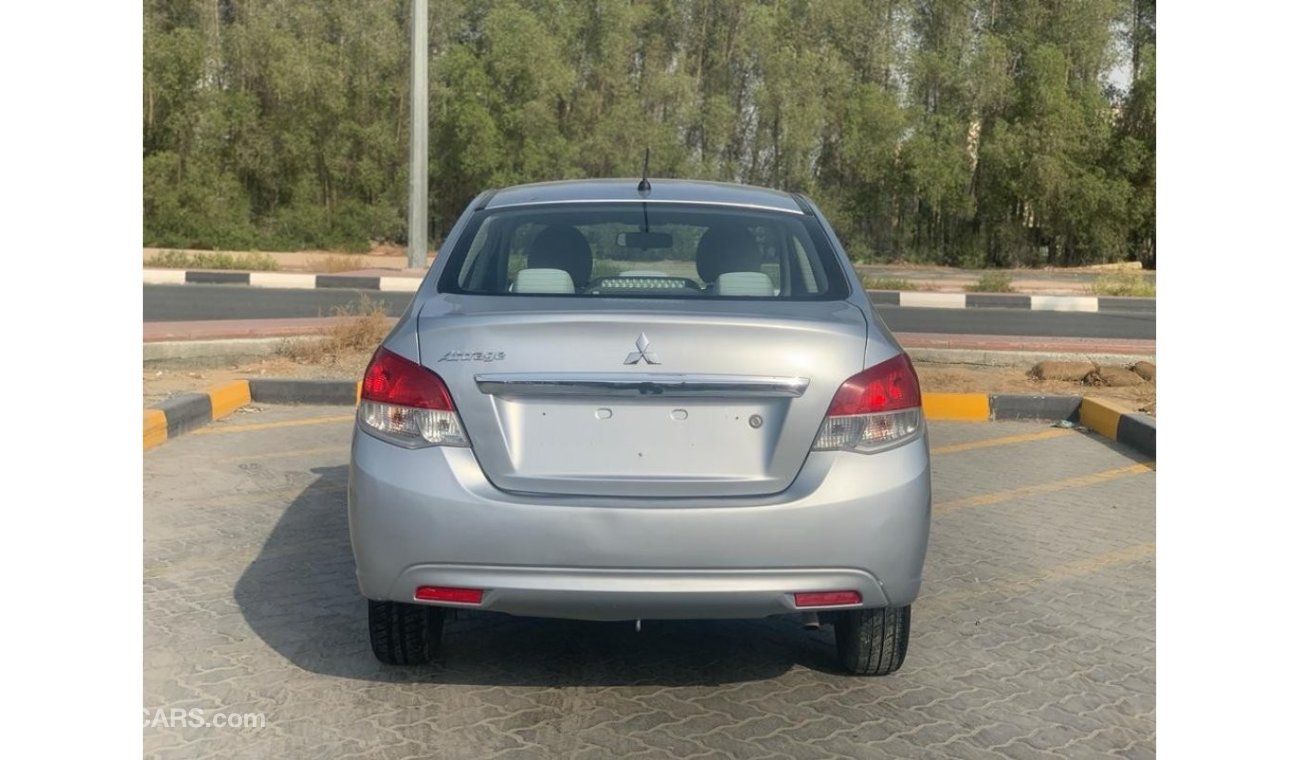 ميتسوبيشي اتراج GLX Std GLX Std GLX Std 2014 Sedan Ref#448