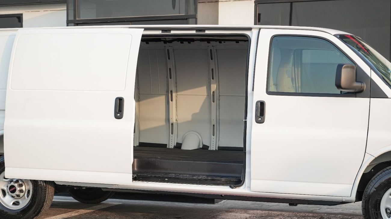 GMC Savana 3500 Extended Wheel Base GCC 2025 MY