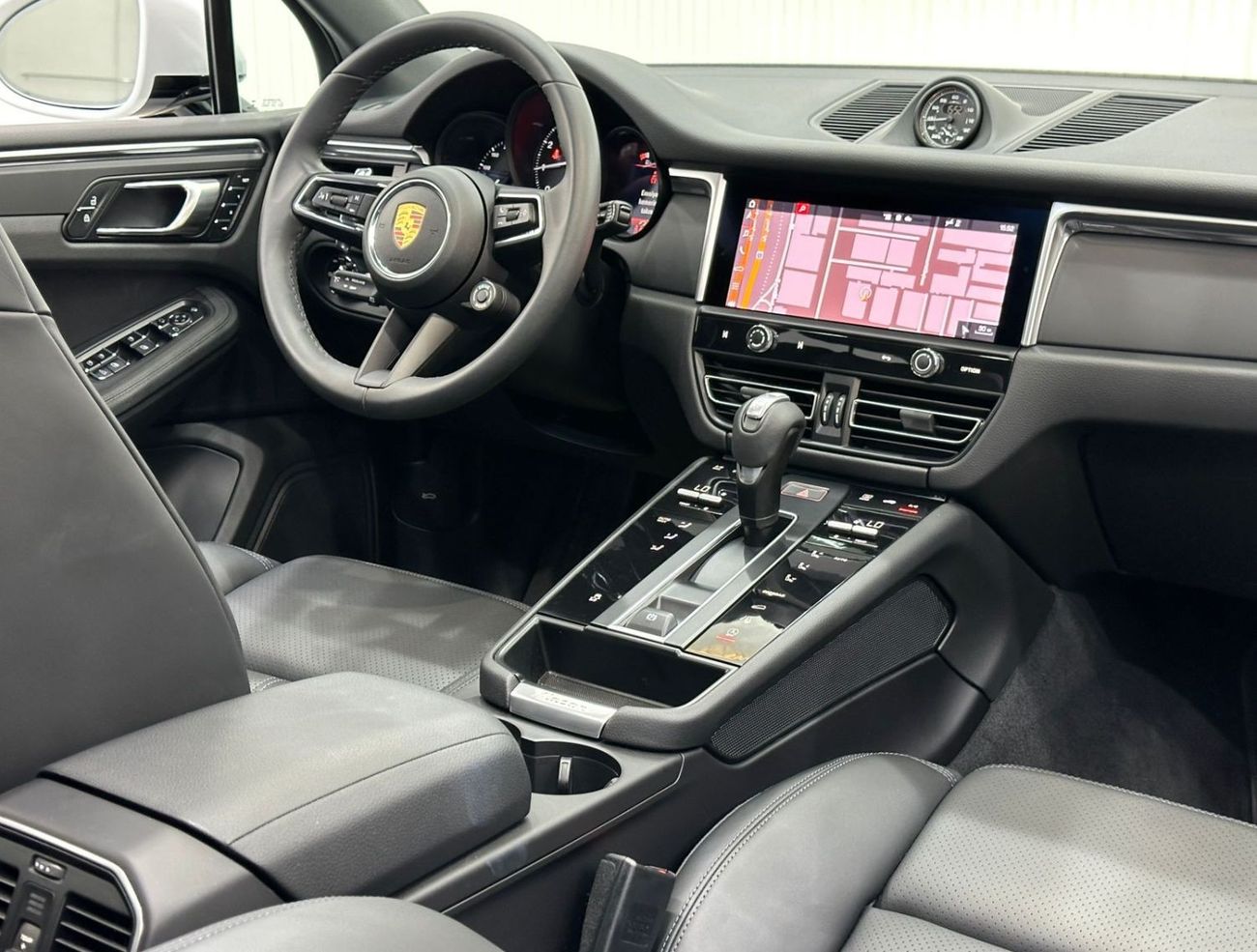 Porsche Macan 2023 Porsche Macan, January 2025 Porsche Warranty, Full Porsche Service History, Very Low Kms, GCC
