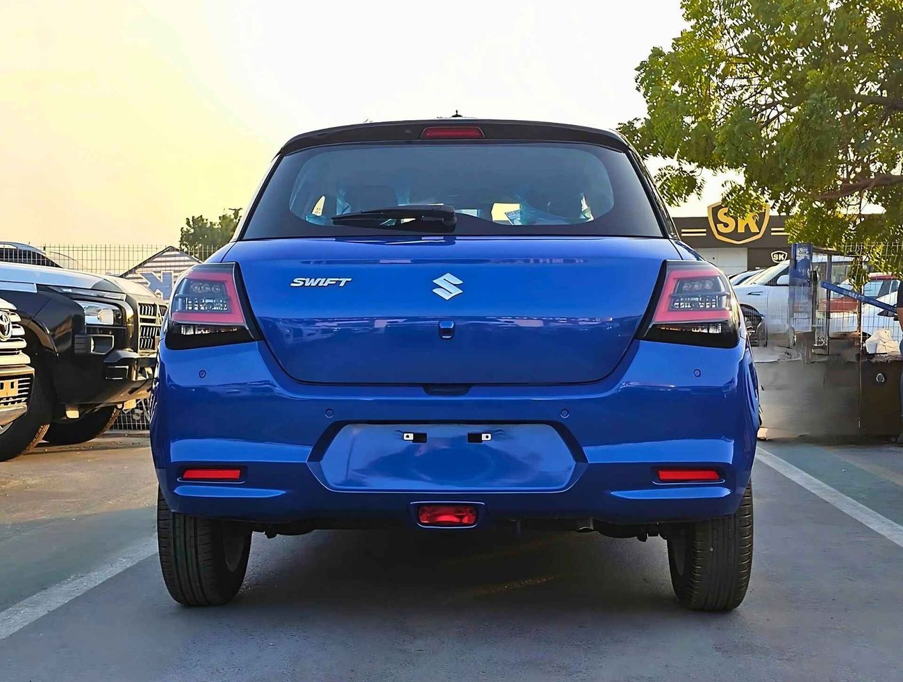 Suzuki Swift GLX, 1.2L / RADAR / GCC SPECS / HIGH OPTION (CODE # GLX)