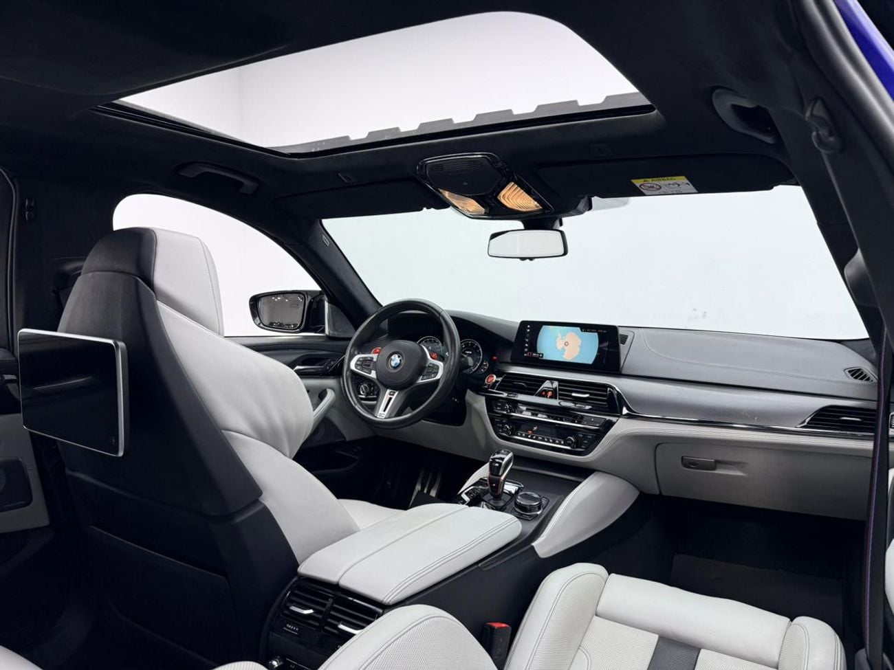 BMW M5 Competition 4.4L (625 HP) 2018 BMW M5 Competition, Warranty, Full Service History, GCC