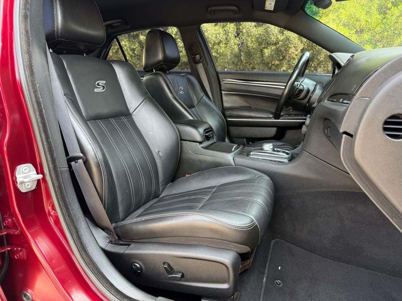 كرايسلر 300C PLUS