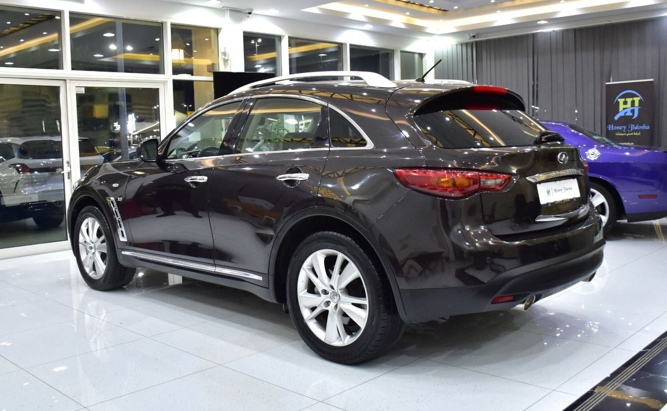 إنفينيتي QX70 EXCELLENCE EXCELLENT DEAL for our Infiniti QX70 ( 2016 Model ) in Brown Color GCC Specs