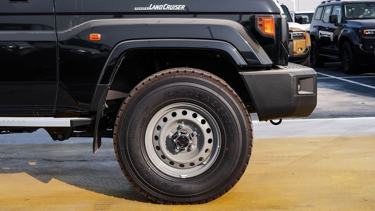 Toyota Land Cruiser 70