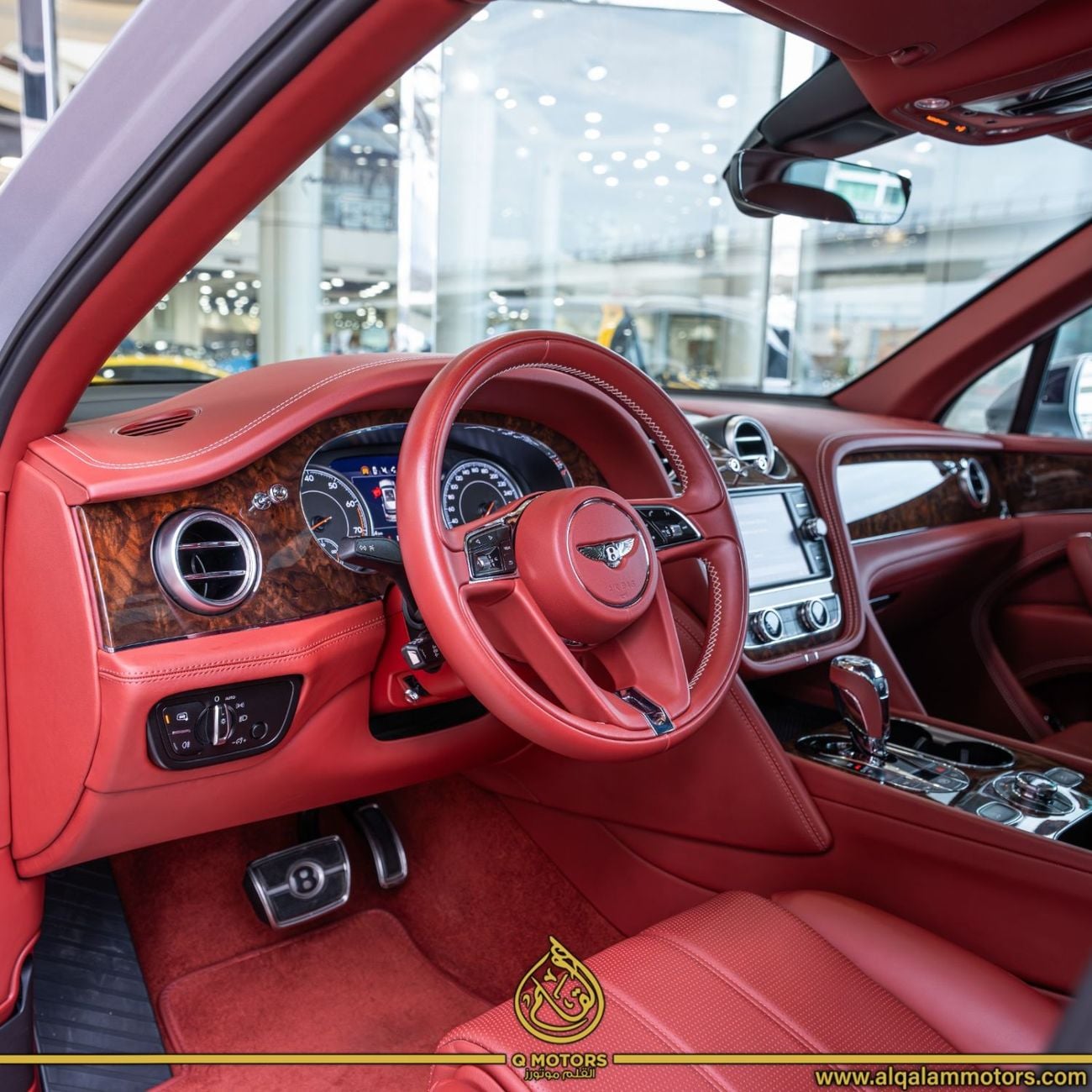 بنتلي بينتايجا Bentley Bentayga W12 2018 - GCC Specs - Done 64,000KM