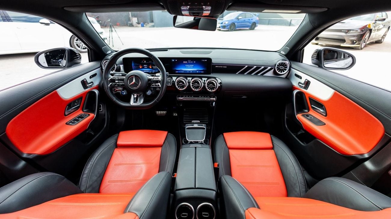Mercedes Benz A35 AMG 4MATIC 2024 Mercedes-Benz A-Class 35 AMG GCC | Agency Warranty