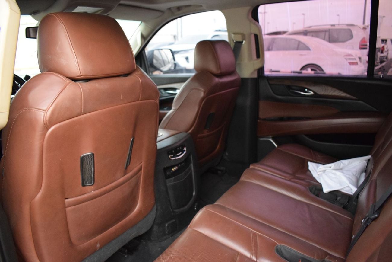 Cadillac Escalade ESV PREMIUM Cadilac Escalade, model: 2016.