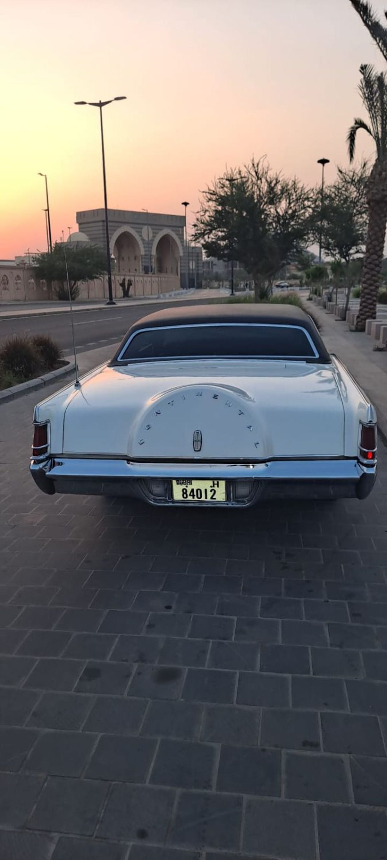 Lincoln Continental 