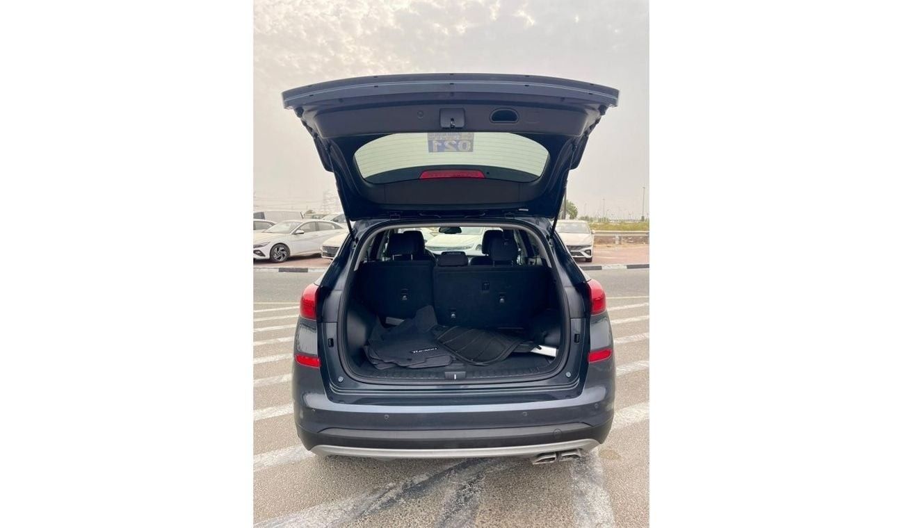 هيونداي توسون 2019 Hyundai Tucson 2.4L V4 GDi Premium - Push Start With Radar and Allow Rims - 42,600 Mileage