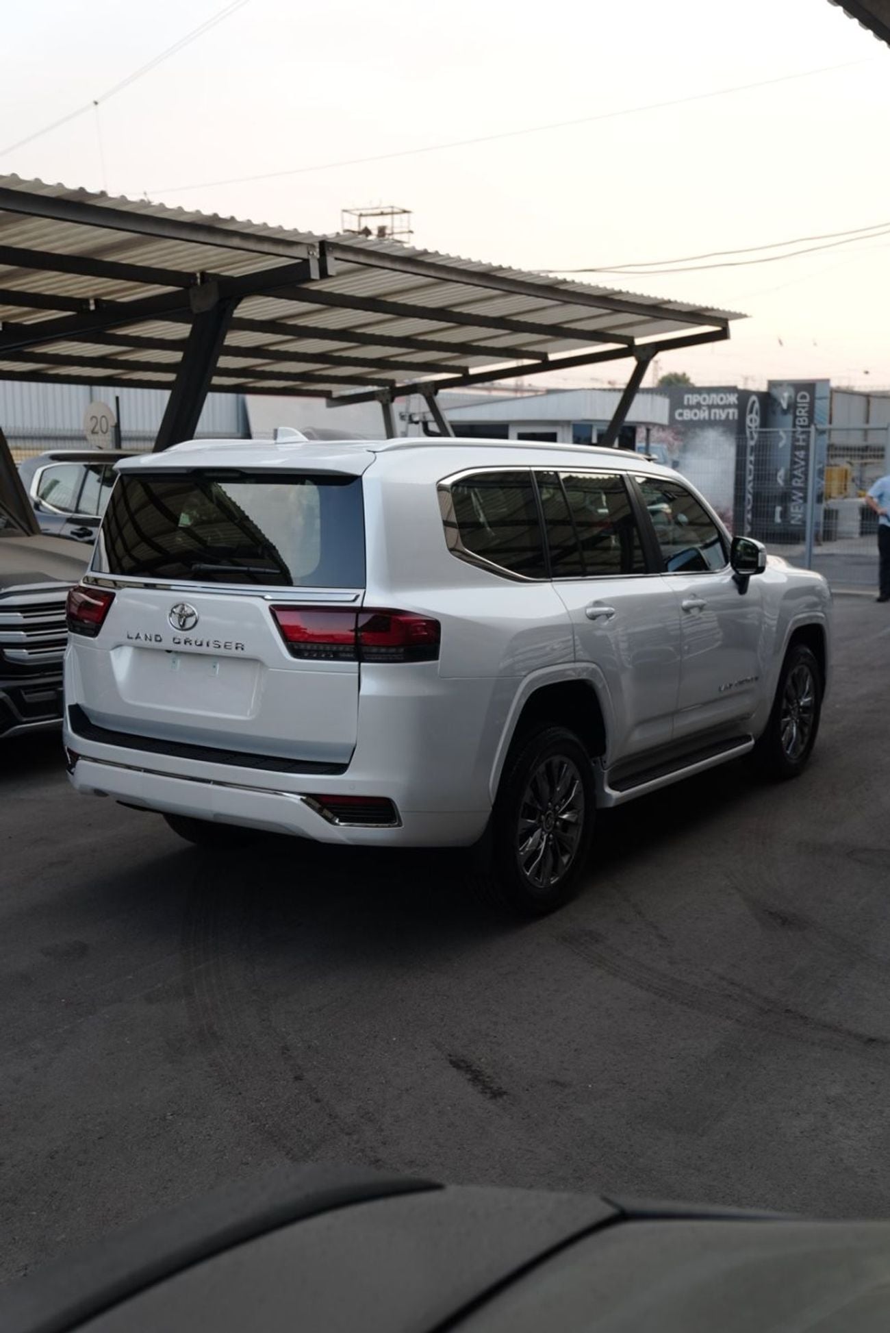 Toyota Land Cruiser VXR