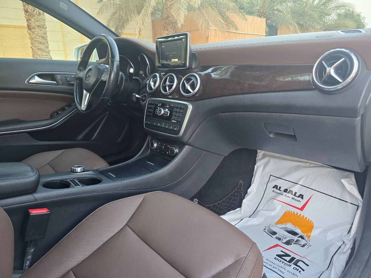 Mercedes Benz GLA250 STD