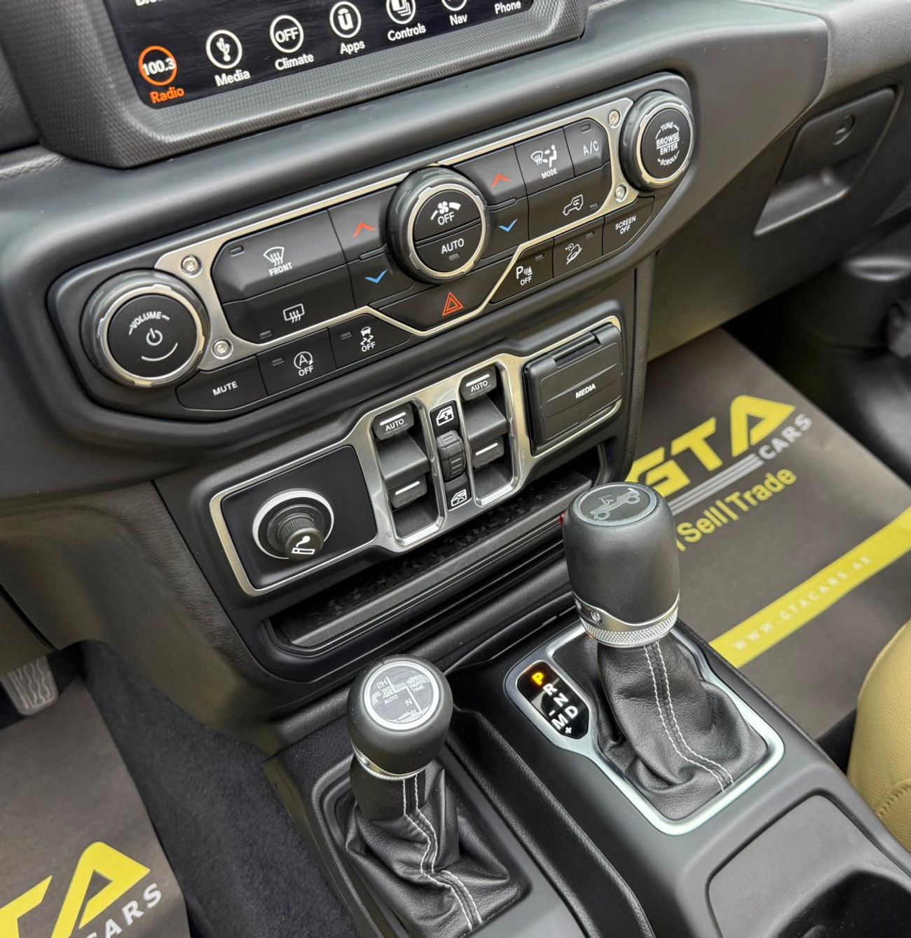 جيب رانجلر Unlimited Sahara 3.6L 2019 Jeep Wrangler Unlimited Sahara ,Warranty ,Full Service History ,GCC