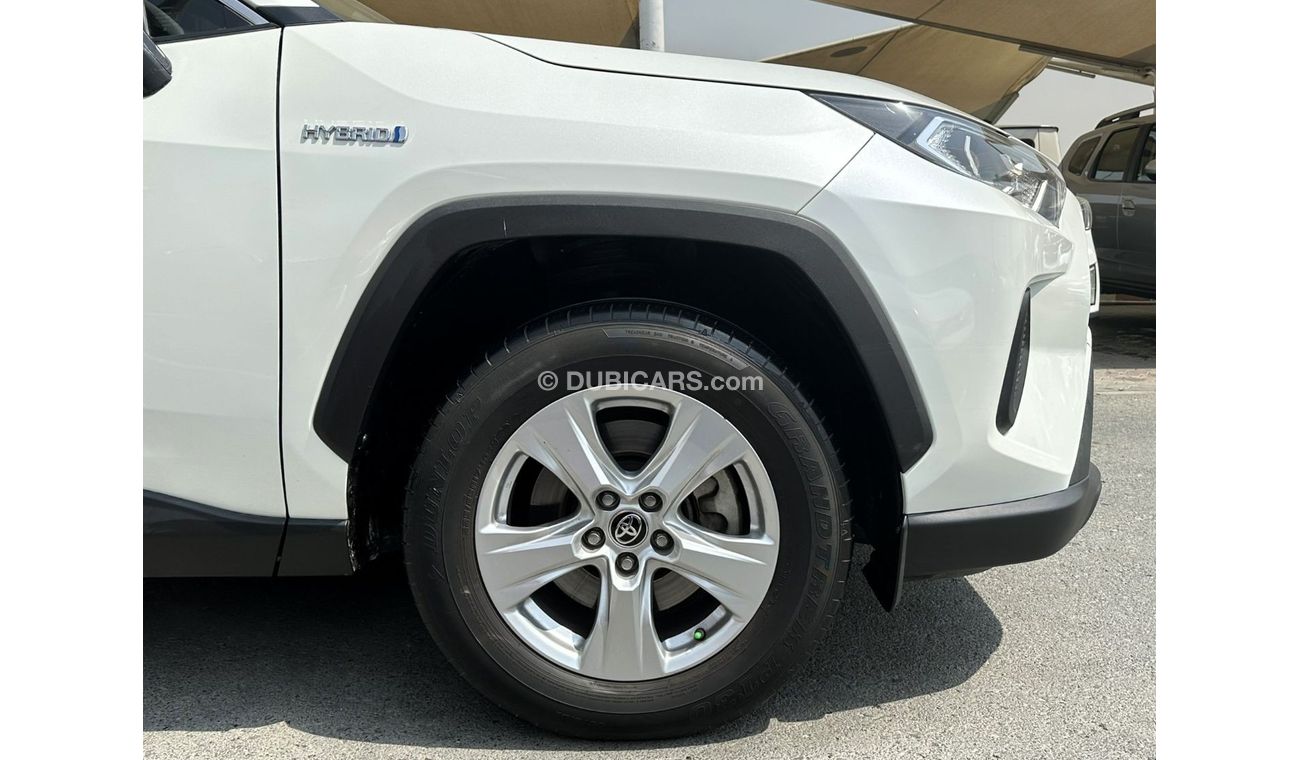 Toyota RAV4 HYBRID 2021 - RAV4 - GCC - ACCIDENTS FREE - ORIGINAL PAINT