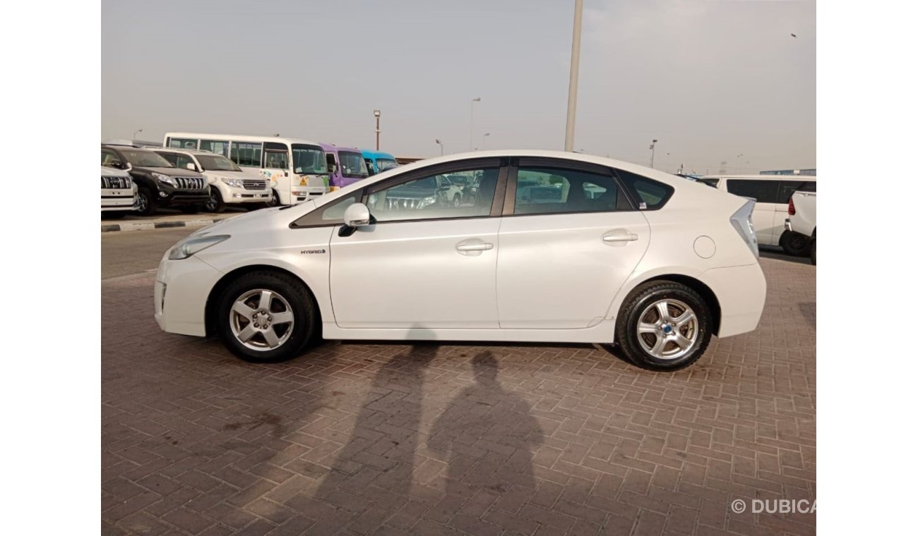 Toyota Prius TOYOTA PRIUS RIGHT HAND DRIVE AVAILABLE (PM1561)