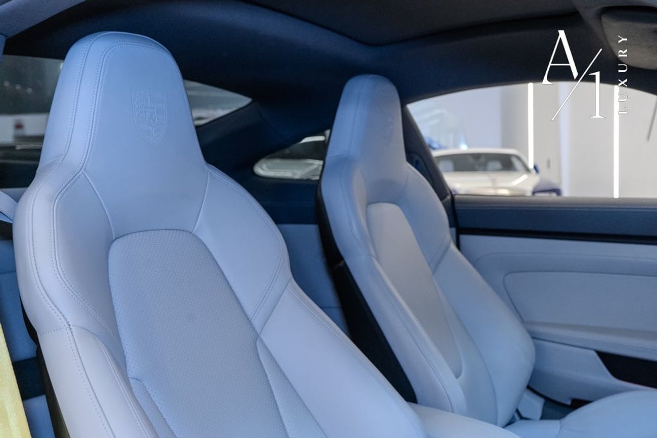 بورش 911 Carrera GTS 3.0L (450 HP) Coupe