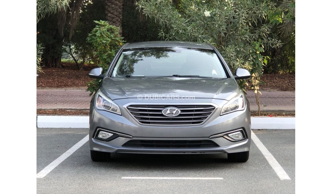 Hyundai Sonata SE Model 2017 GCC CAR PERFECT CONDITION INSIDE AND OUTSIDE FULL ELECTRIC CONTROL STEERING CONTROL