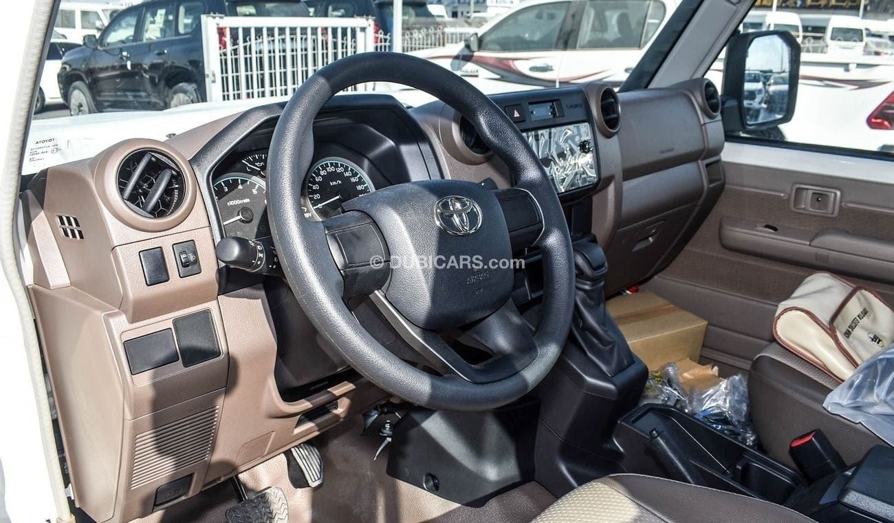 تويوتا لاند كروزر بيك آب LC79 DC 4.0l Automatic Alloy Wheels 4WD 5 Seater Petrol