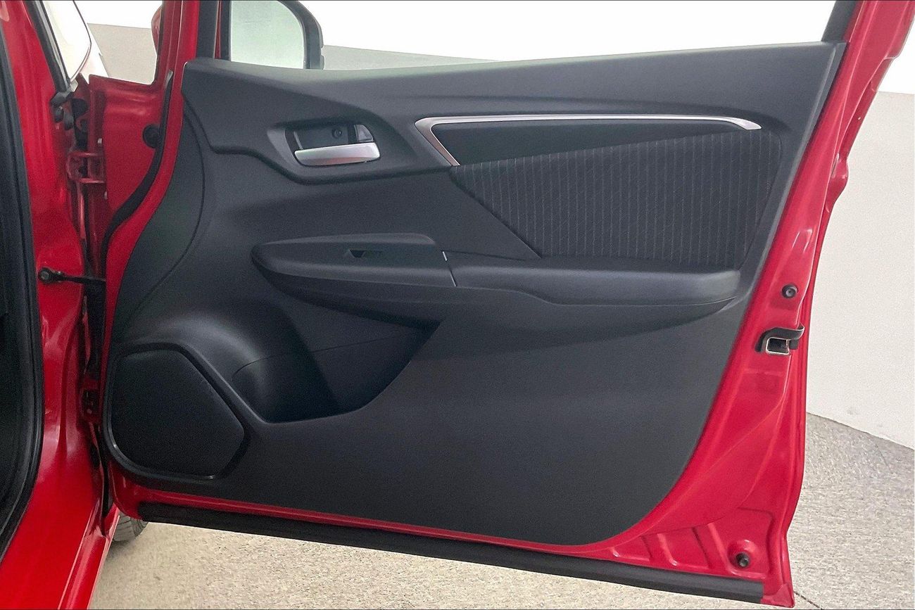 Honda Jazz EX | Guaranteed Warranty | 0 Down Payment