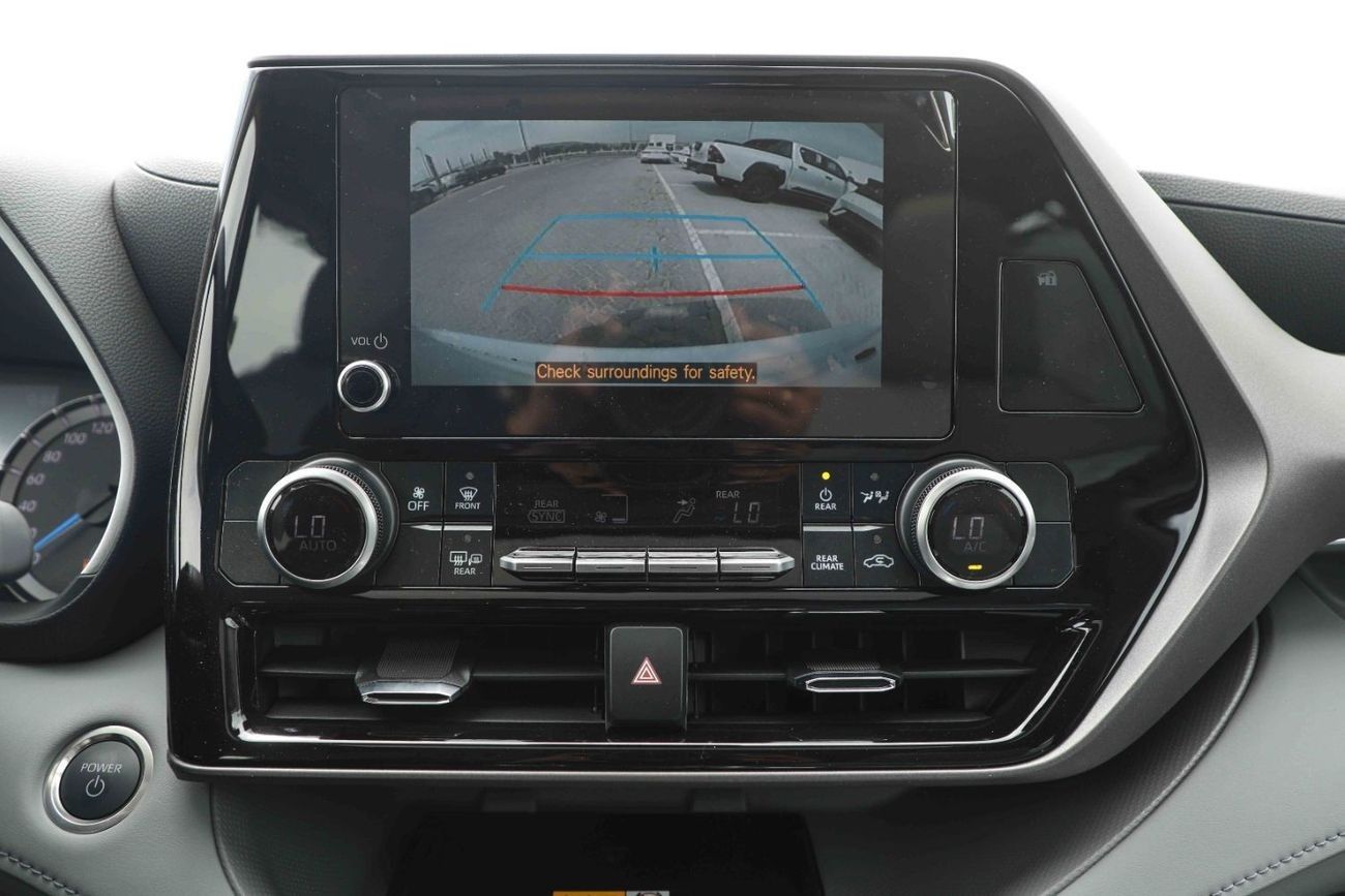 Toyota Highlander 2024 TOYOTA HIGHLANDER XLE 2.5 - Hybrid - PLATINUM WHITE PEARL inside GREY | Export Only