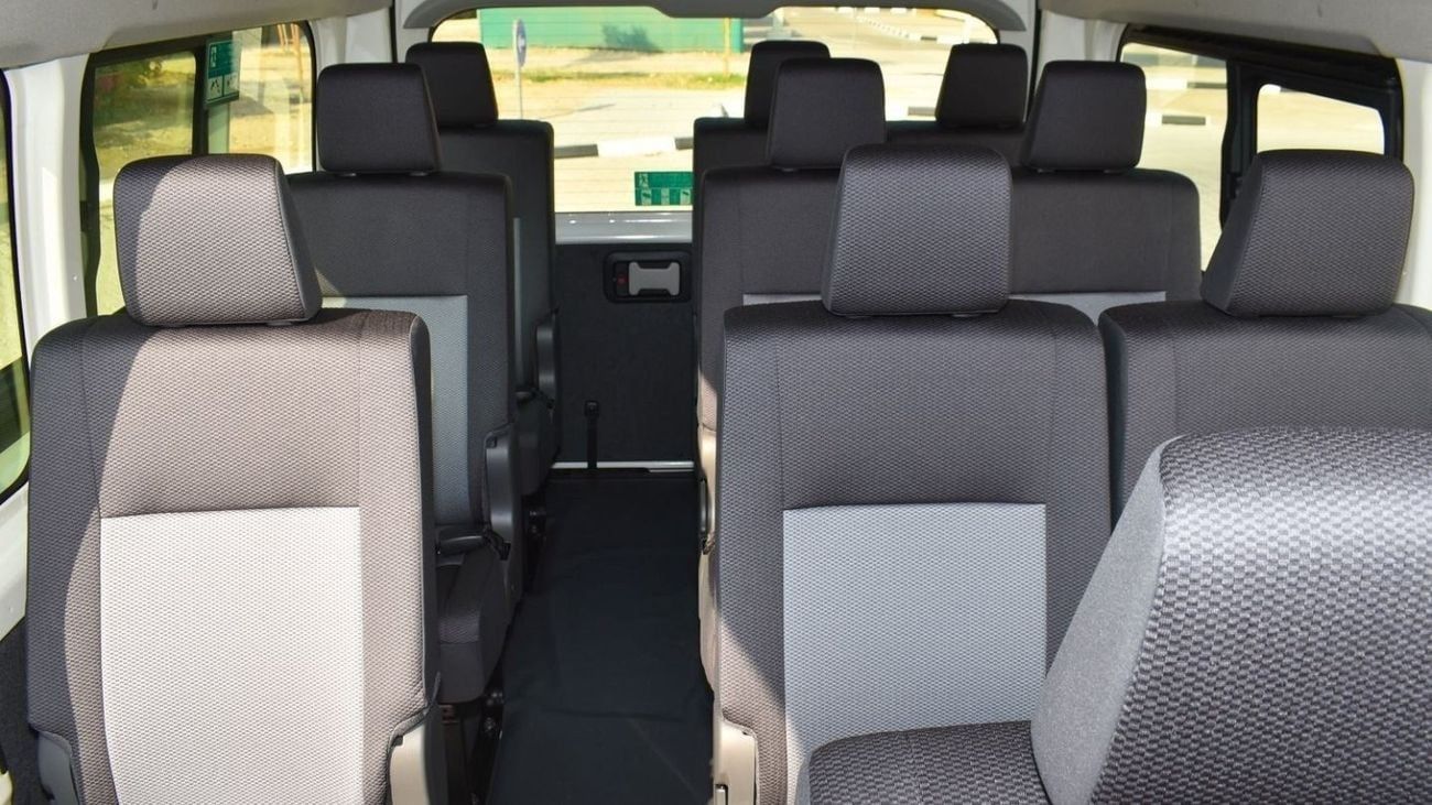 تويوتا هاياس TOYOTA HIACE 3.5L PETROL V6 13 SEATER DX M/T WITH REAR HEATER