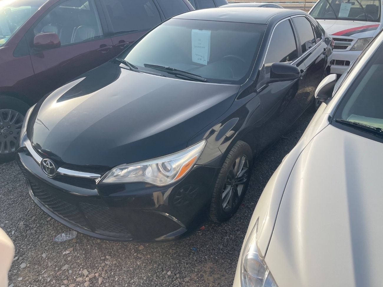 Toyota Camry SE 2.5L (181 HP)