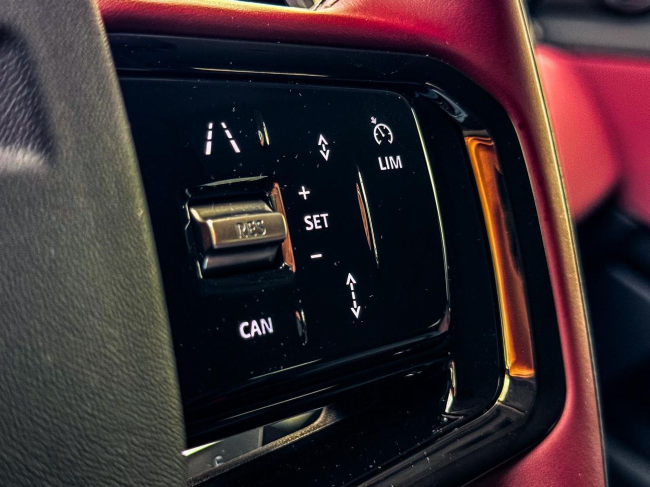 لاند روفر رانج روفر إيفوك Land Rover Range Rover Evoque SE P250 Dynamic 2.0L