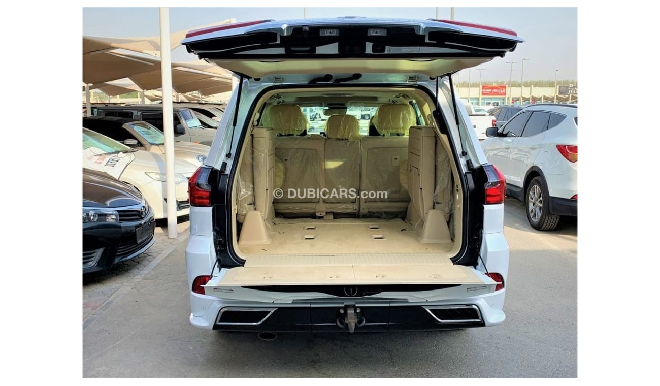 Lexus LX 570 Lexus LX 570 Super Sport 5.7L V8