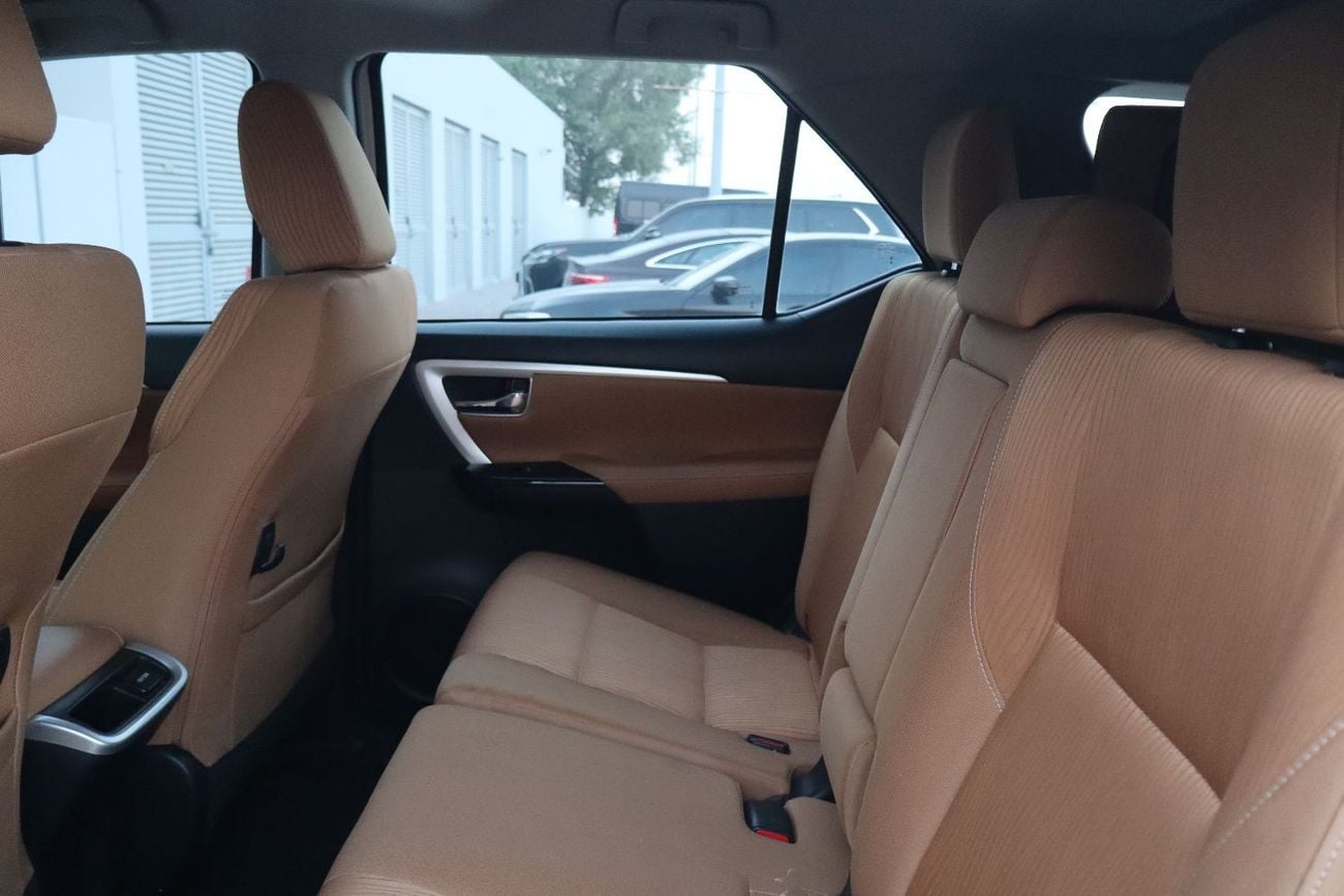 Toyota Fortuner GXR