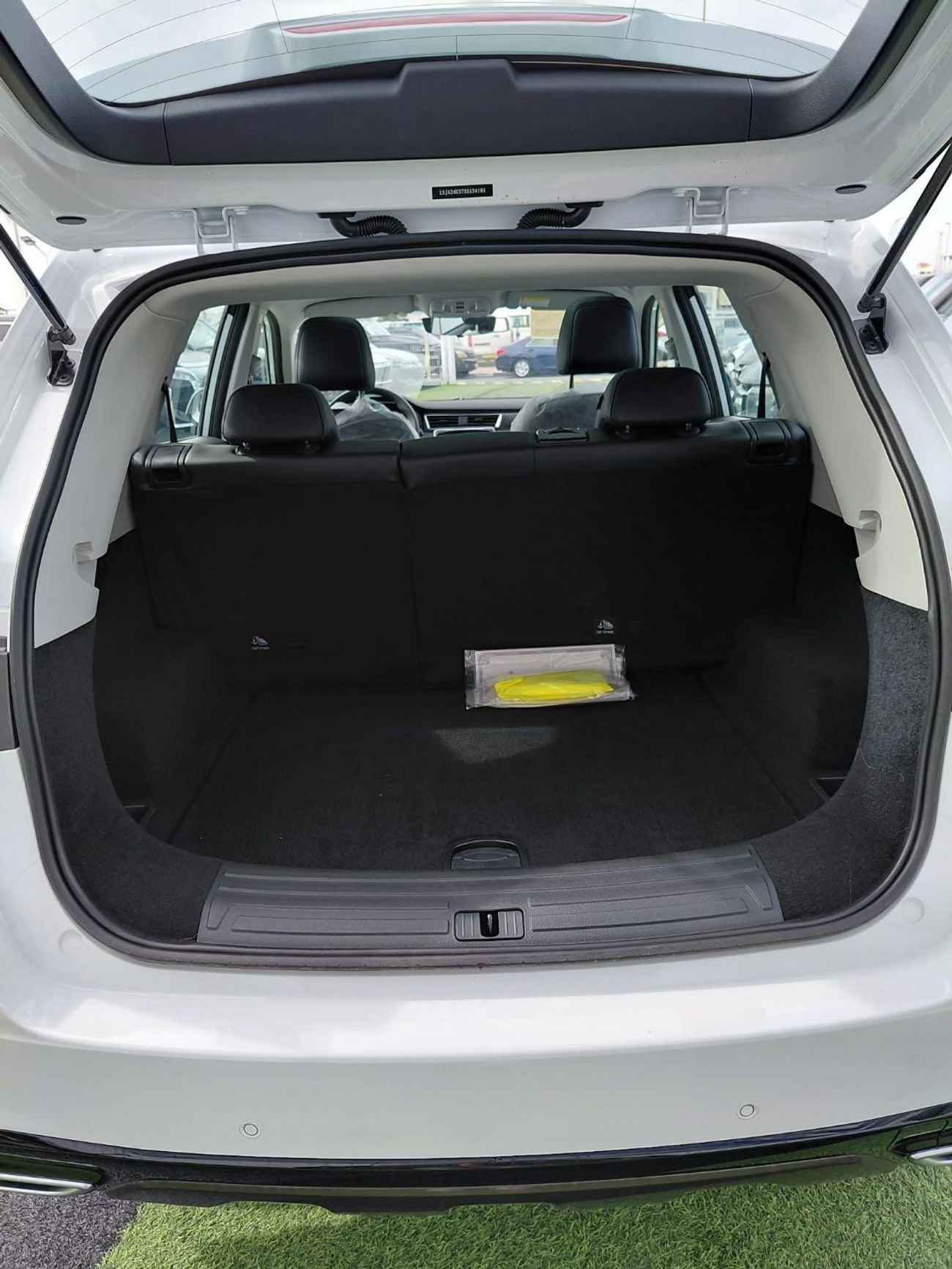 رووي RX5 ROEWE RX5 PLUS 330TGI 2025