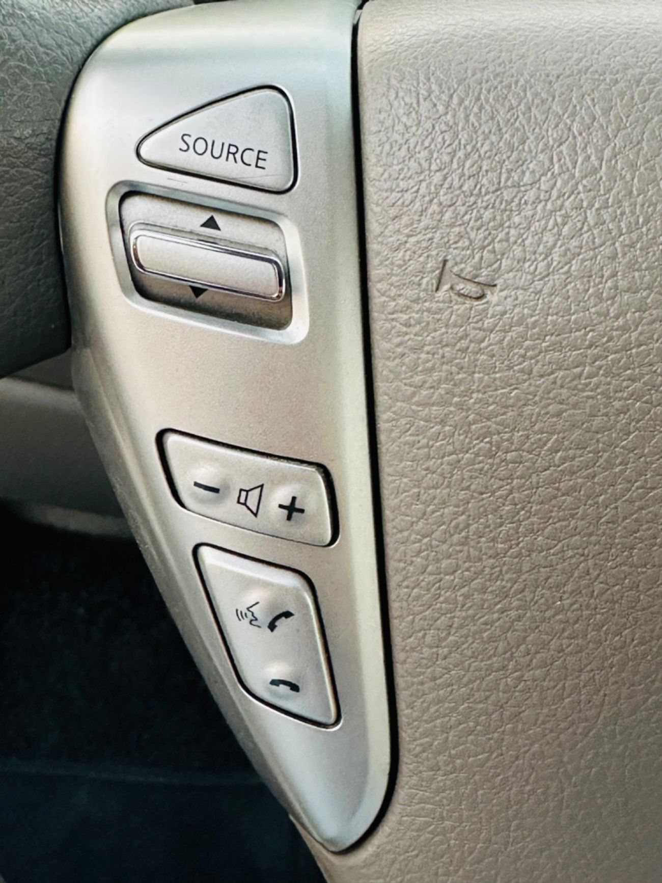 نيسان صني MODEL 2019 GCC CAR PERFECT CONDITION INSIDE AND OUT SIDE