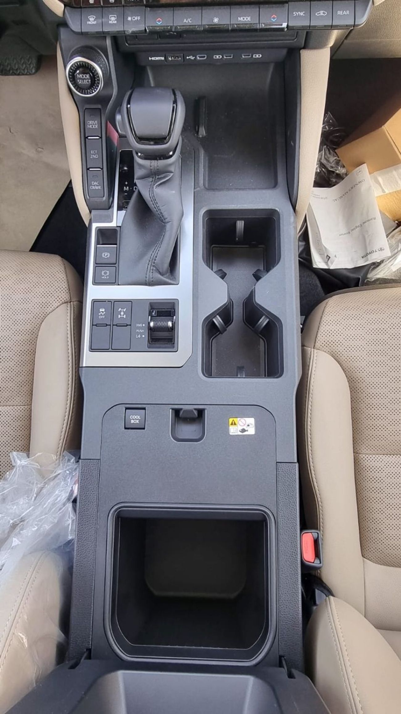 تويوتا برادو TOYOTA PRADO 2.4L PETROL WITH RADAR MY 2025