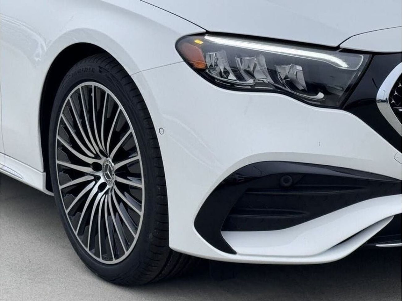 Mercedes-Benz E 450 4MATIC Sedan Brand New * Export Price *