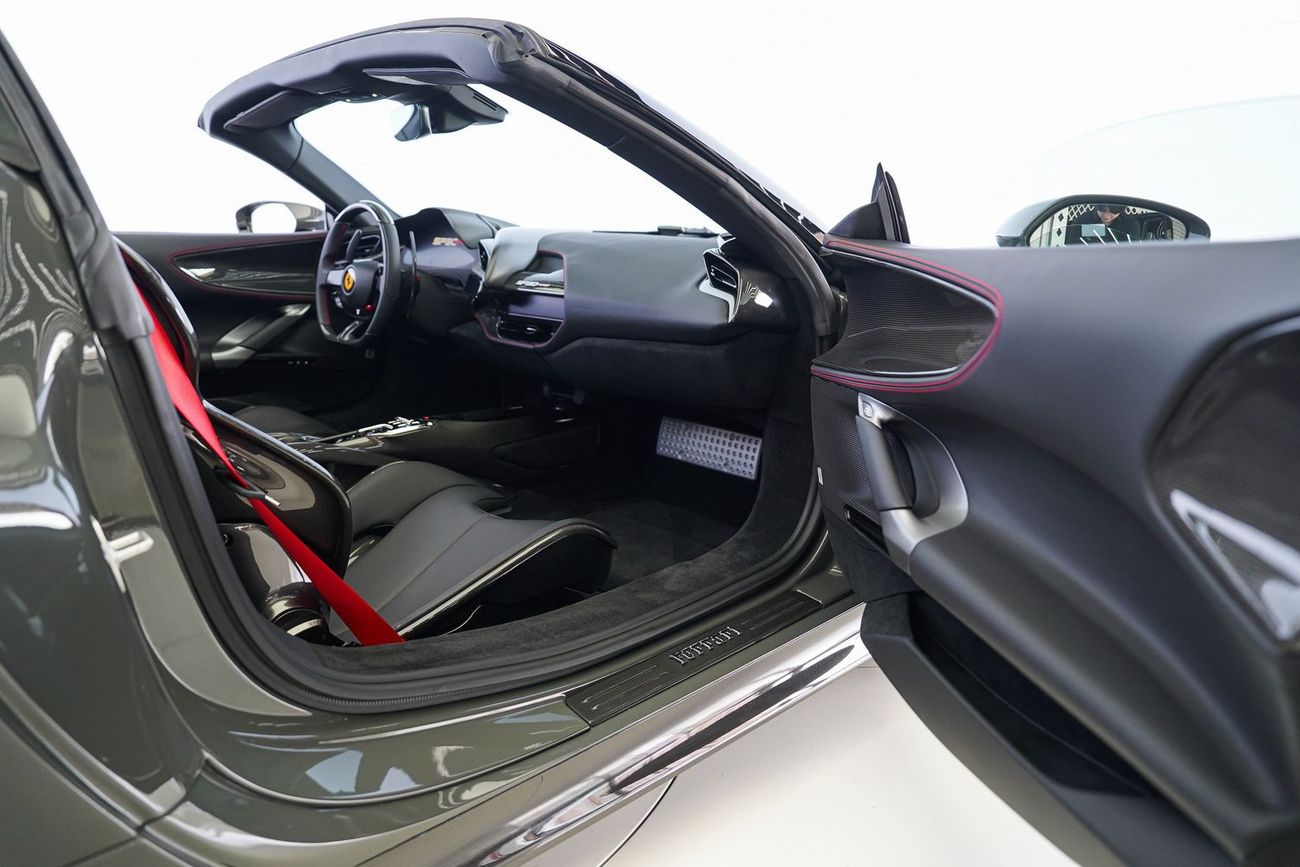 Ferrari SF90 Spider ASSETTO FIORANO