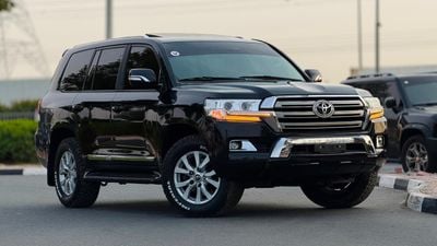 Toyota Land Cruiser 2016 | 4.6L PETROL ENGINE | LHD | AUTOMATIC TRANSMISSION | 4 X 4 | SUNROOF | COOL BOX