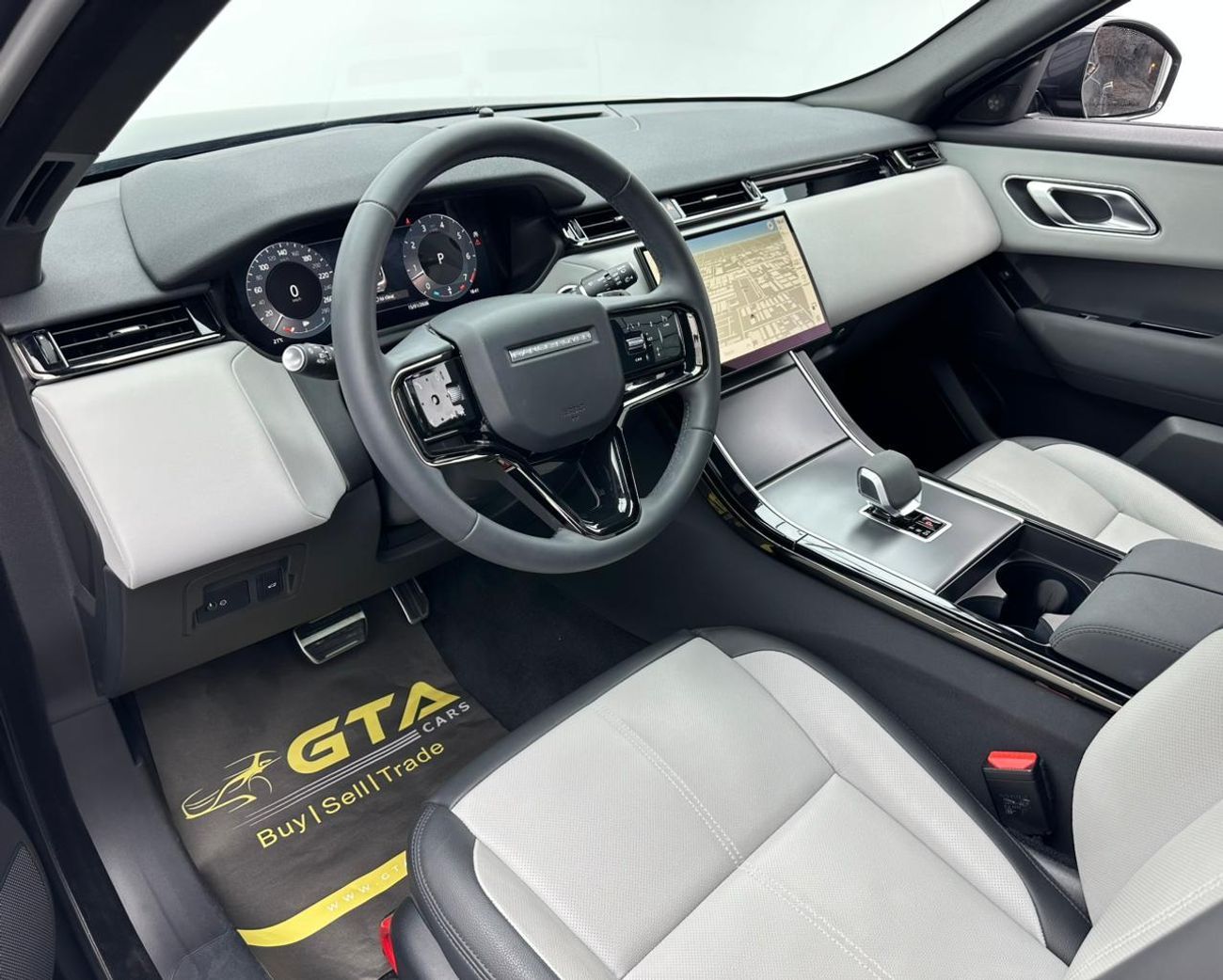 لاند روفر رينج روفر فيلار 2024 Range Rover Velar SE Dynamic P250, Oct/2029 Range Rover Warranty, Range Rover Full Service Hist