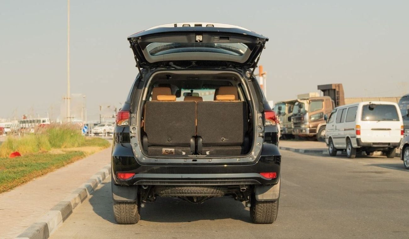 Toyota Fortuner 2025 Toyota Fortuner 2.7L AT Petrol 4WD with Automatic AC