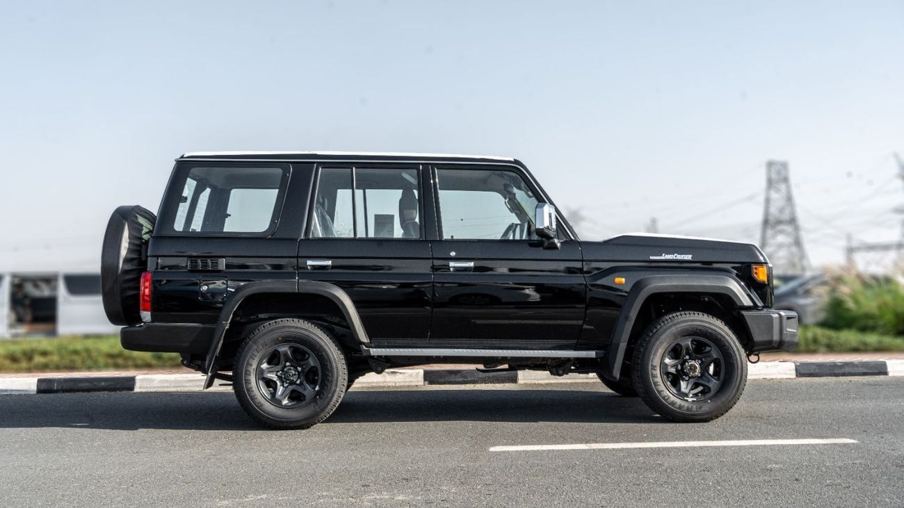Toyota Land Cruiser 70 2026 Toyota Land Cruiser LC76 4.0L AT Petrol (Black-Brown) Mid Option