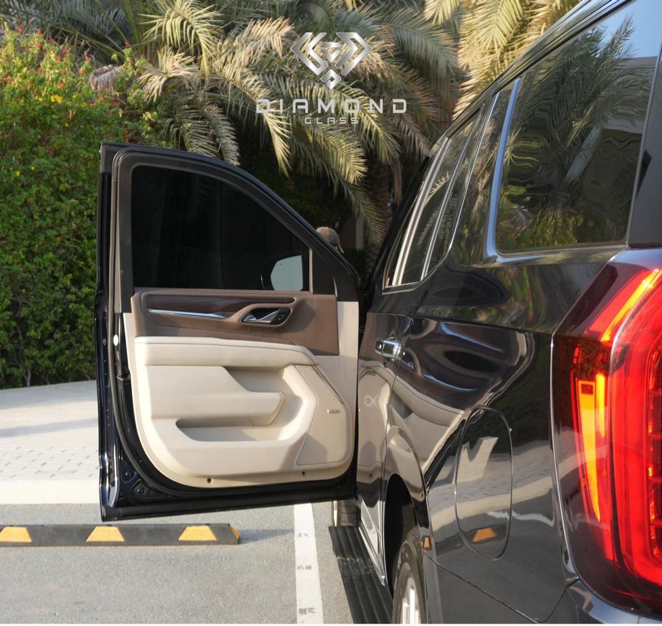 GMC Yukon Denali 6.2L (8 Seater)