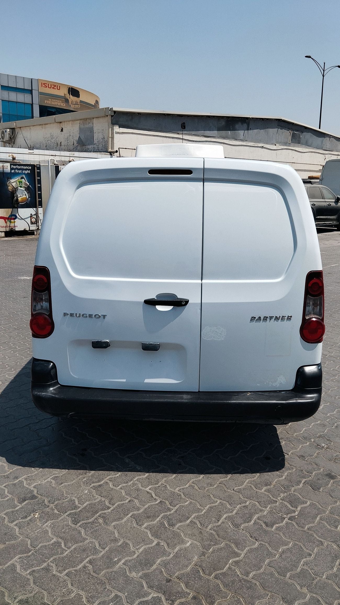 Peugeot Partner chiller van