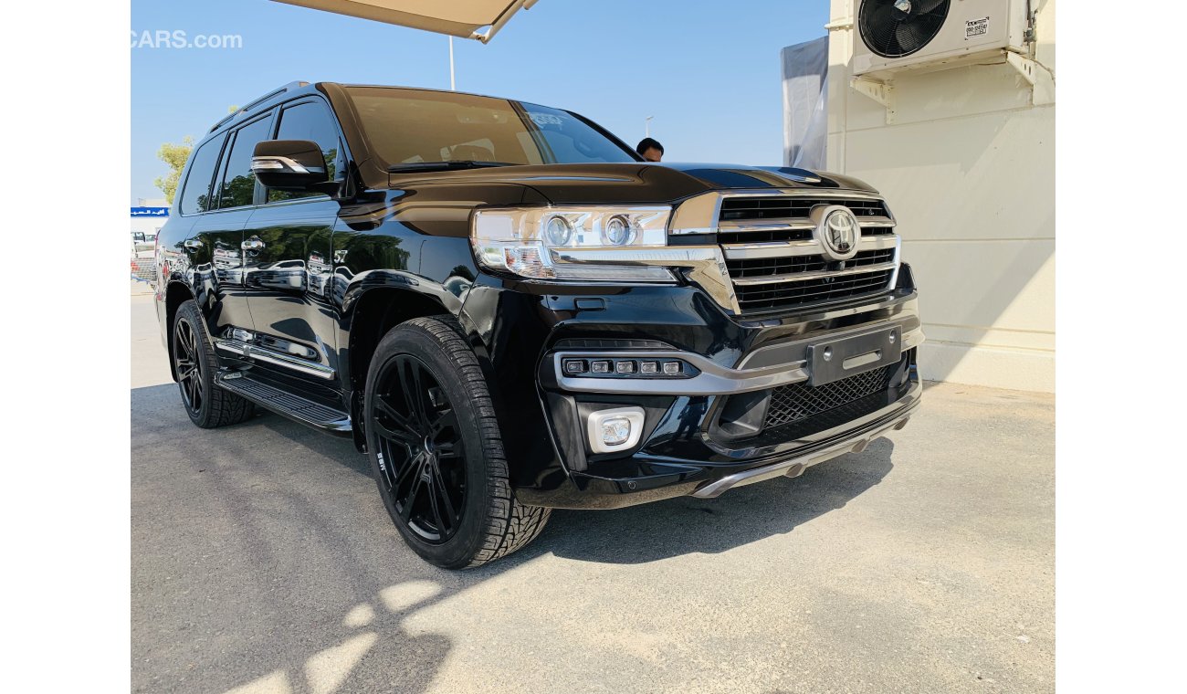 Toyota Land Cruiser 5.7L VXR Sport Kit and 22 inch MBS Forged Rims