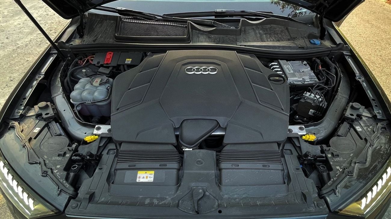 أودي Q7 45 TFSI quattro S Line 2.0L Complete Service History Available || Accident Free