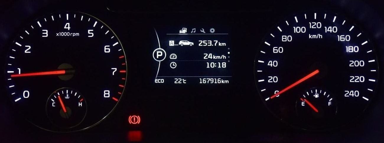 Kia Sorento EXCELLENT DEAL for our KIA Sorento AWD V6 ( 2016 Model ) in Black Color GCC Specs