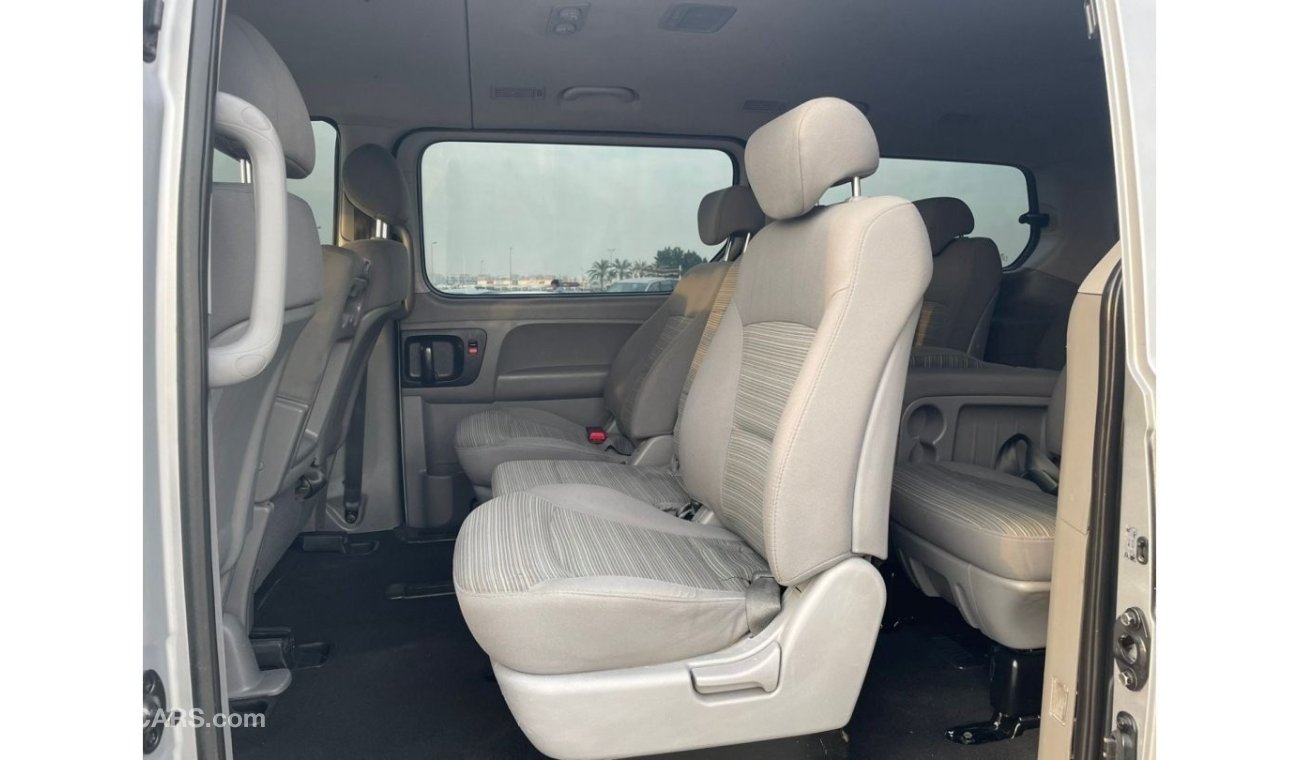 Hyundai H-1 2019 Hyundai H1 2.4L V4 - Automatic - 12 Seater Passenger - Patrol / GCC Specs
