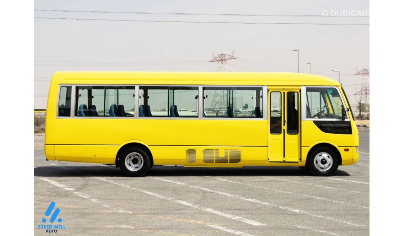 Mitsubishi Rosa 2016 32 Seater School Bus 4.2L Diesel MT / Like New Condition / GCC Specs / Book Now