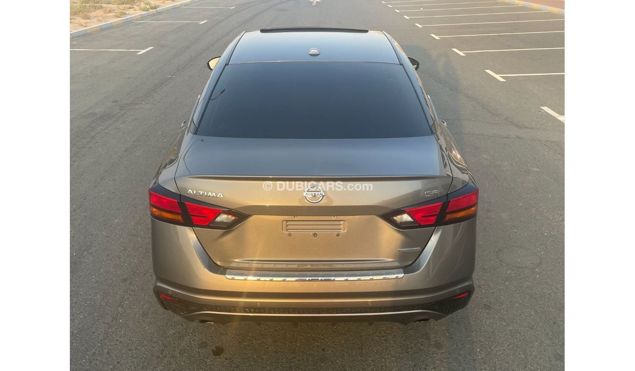 نيسان ألتيما موديل 2020 اس ار ماكينة 2000 سي سي 4 سلندر تربو - فل أوبشن / بحالة ممتازة