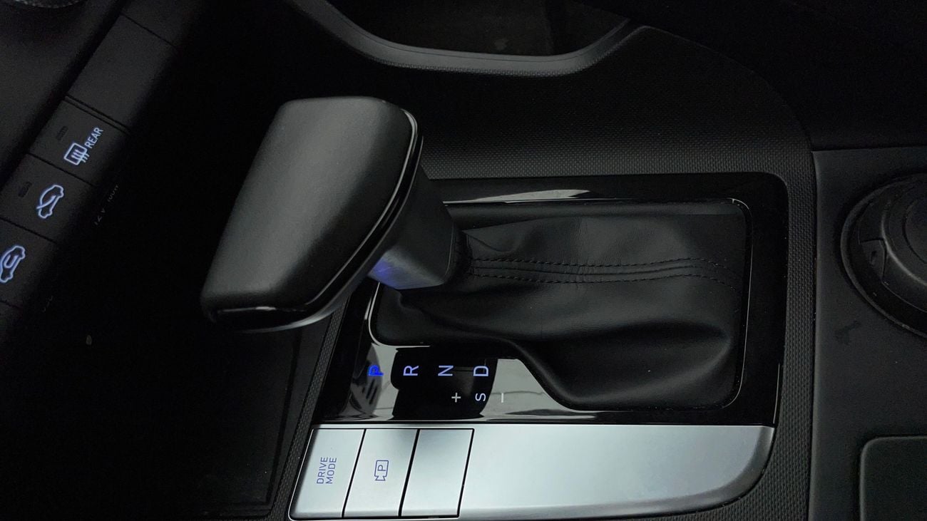 هيونداي إلانترا COMFORT 1.6 | بدون دفعة مقدمة | اختبار القيادة في المنزل