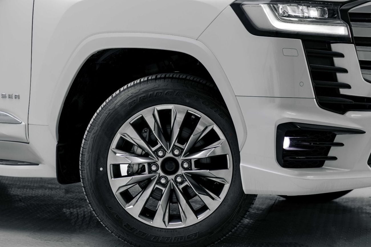 Toyota Land Cruiser LC300 VXR Z 3.3L - Precious White Pearl Inside Black & Red | Export Only