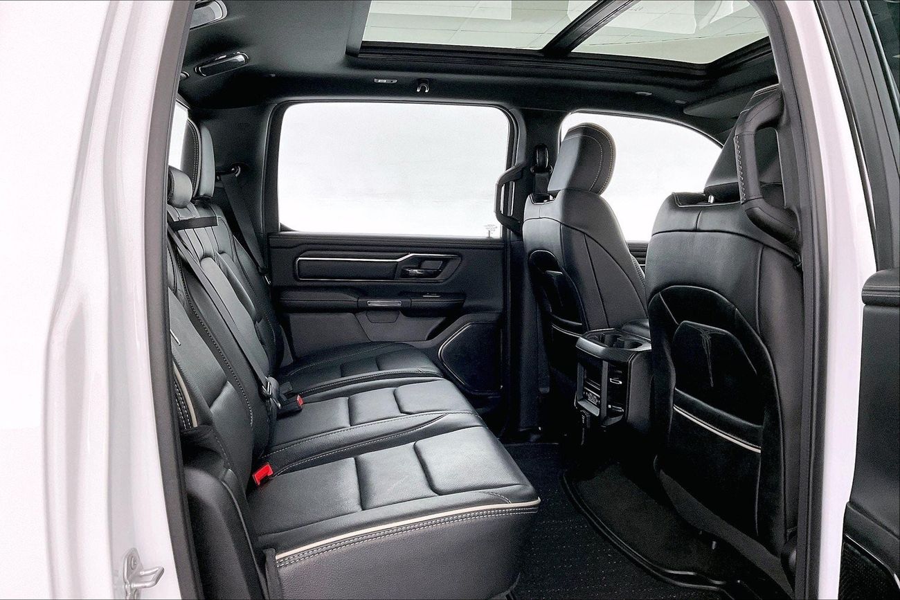 Mitsubishi Pajero Signature Edition| 1 year free warranty | Exclusive Eid offer